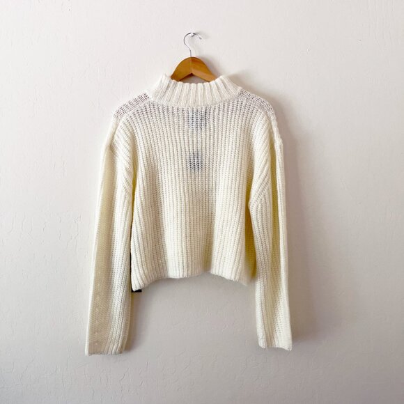 UNIF Women's White and Cream Jumper - Picture 4 of 4
